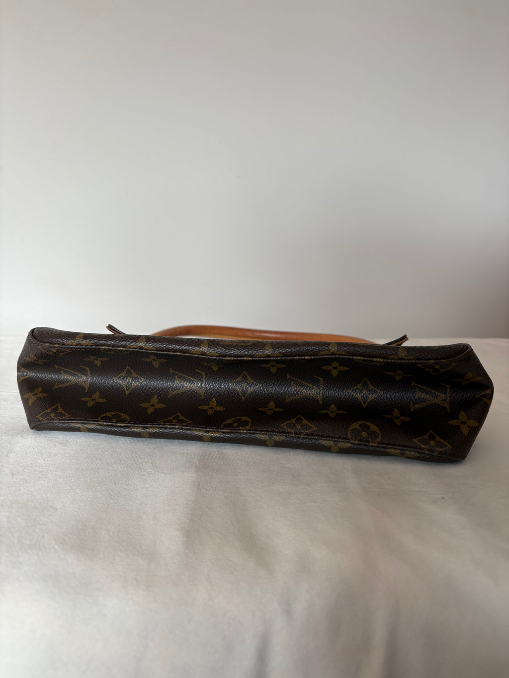 Louis Vuitton Looping mini