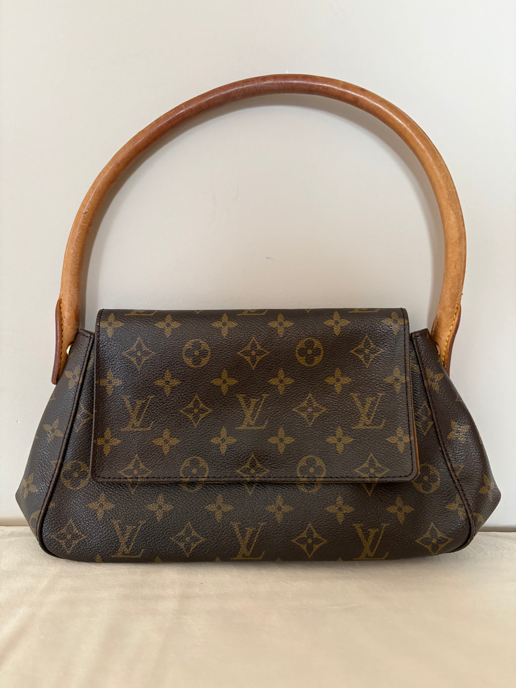 Louis Vuitton Looping mini