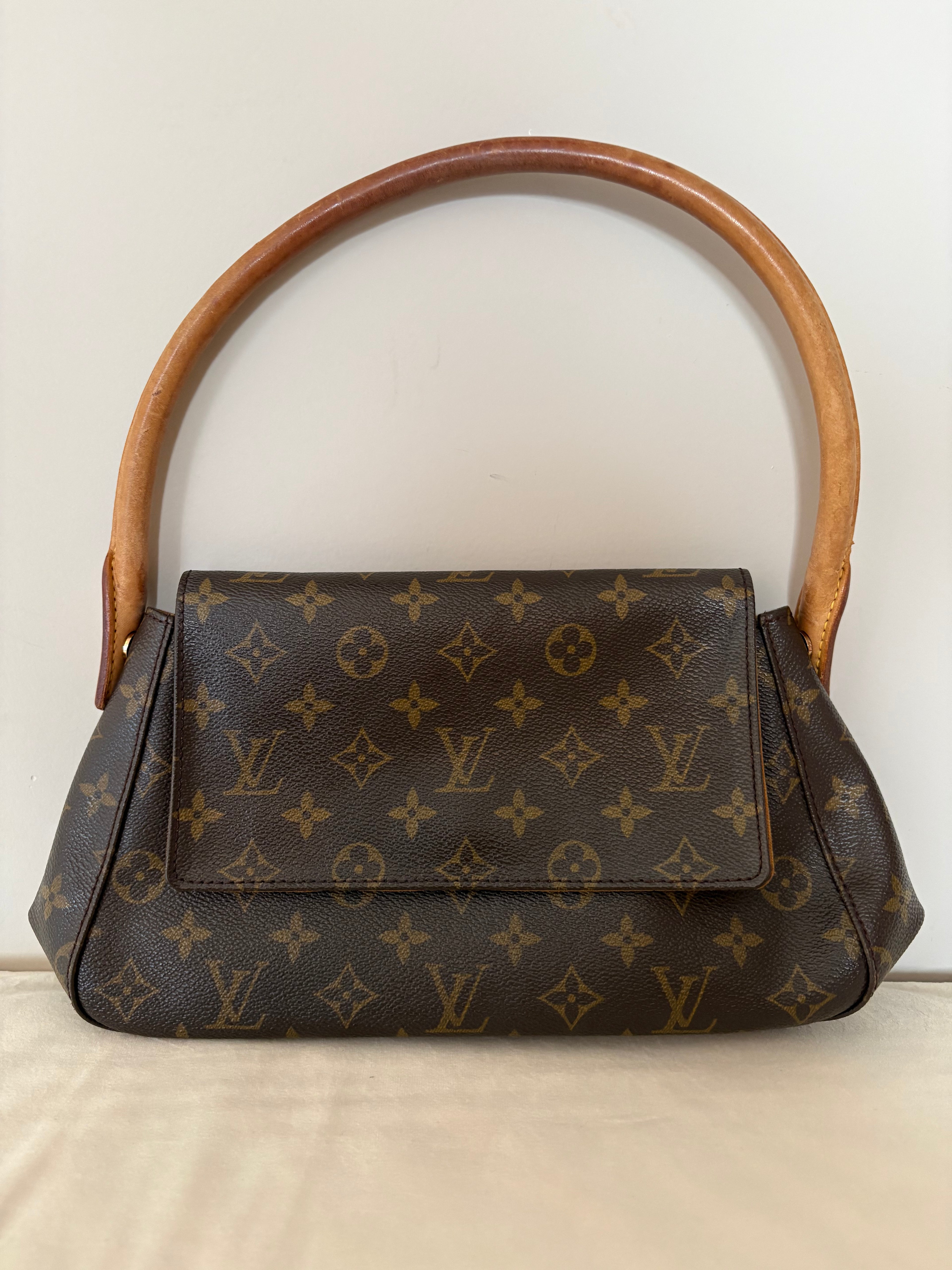 Louis Vuitton Looping mini