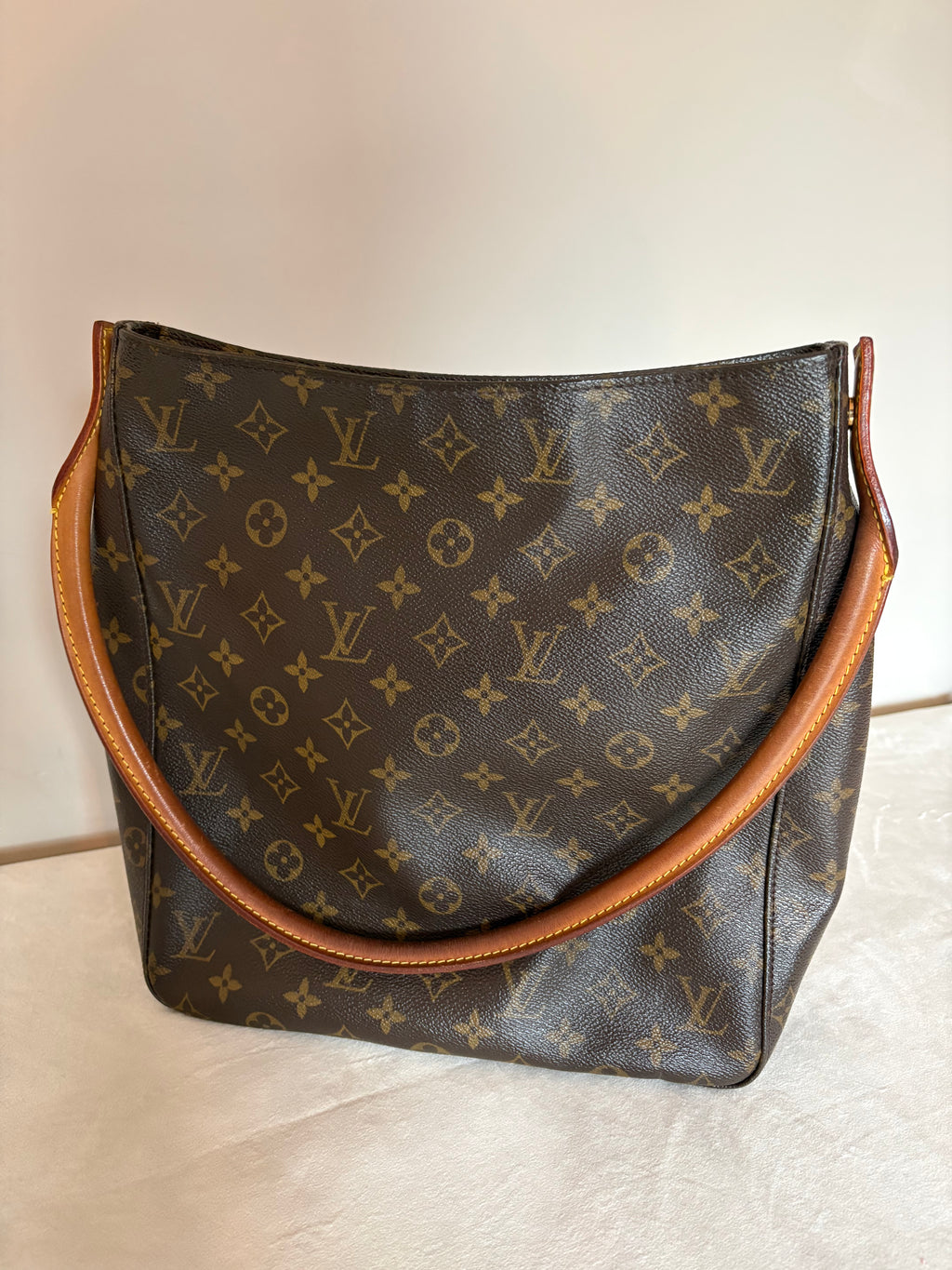 Louis Vuitton Looping GM