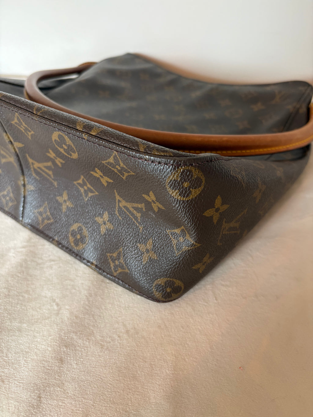 Louis Vuitton Looping GM
