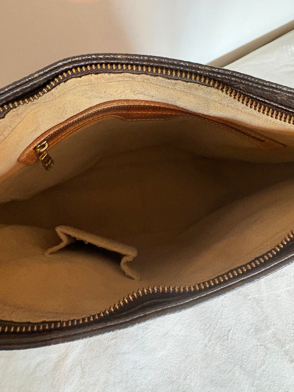 Louis Vuitton Looping GM