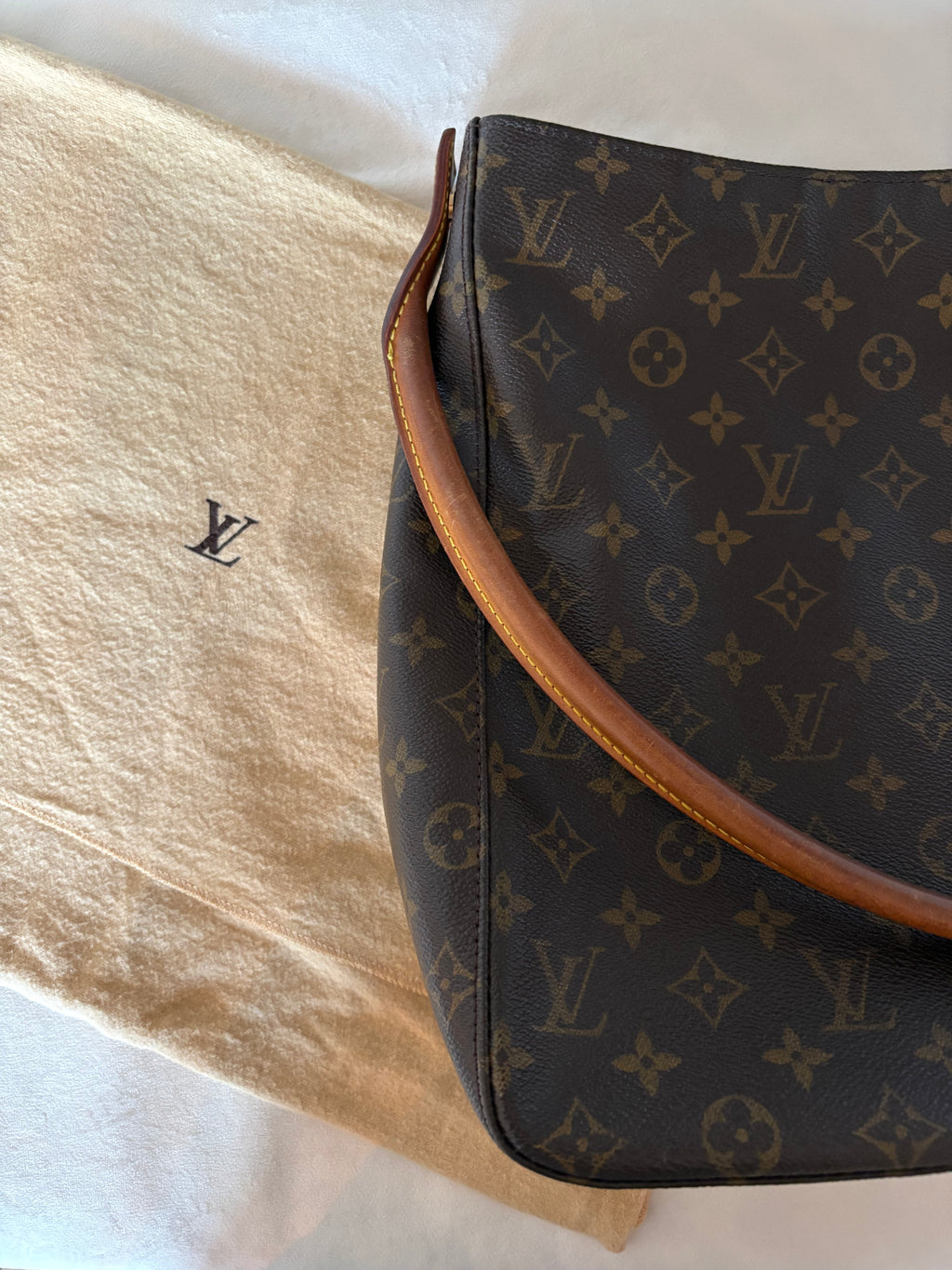 Louis Vuitton Looping GM
