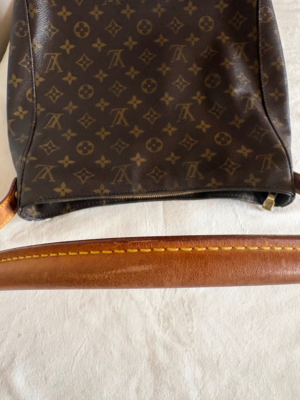 Louis Vuitton Looping GM