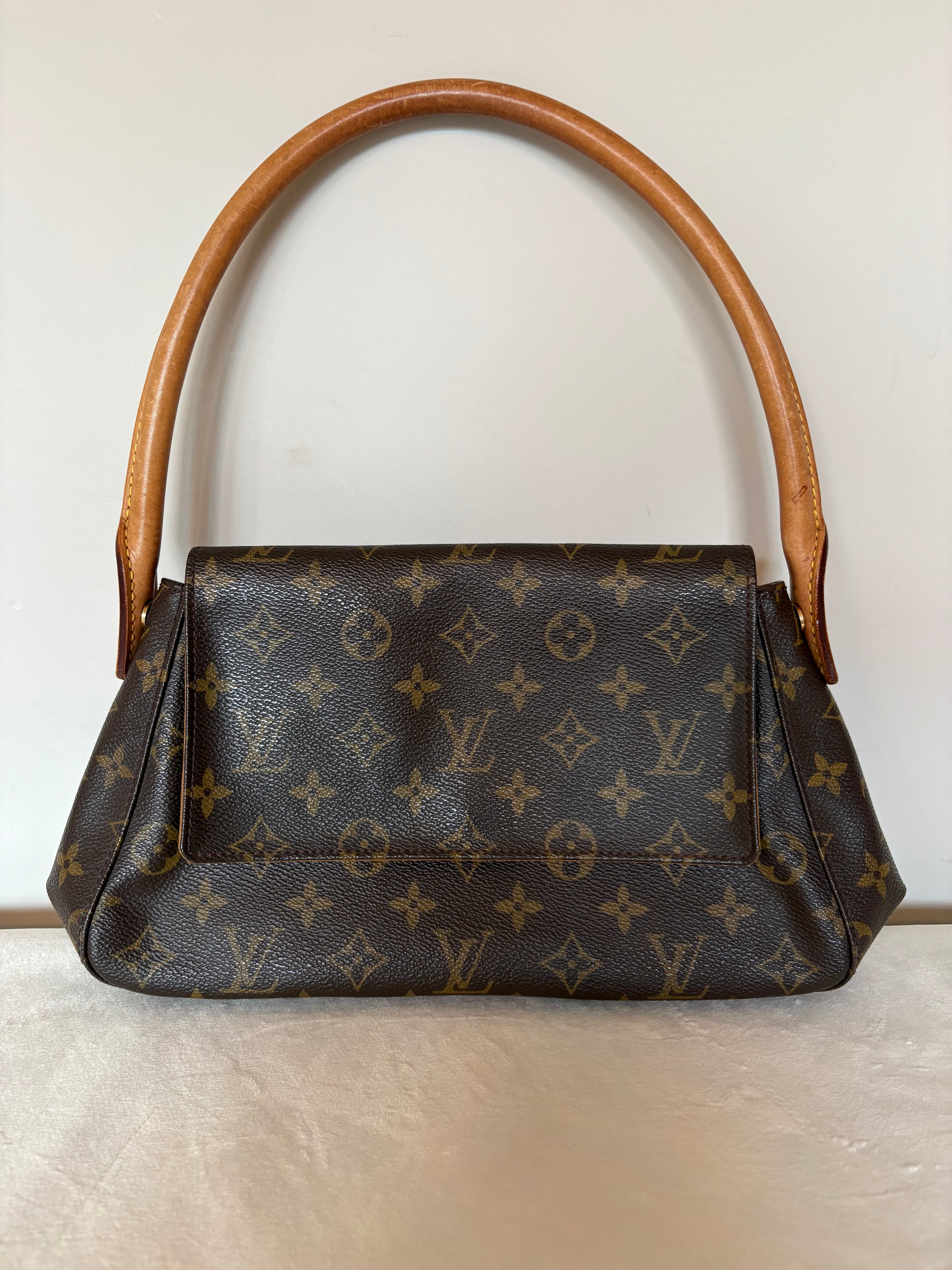 Louis Vuitton Looping mini