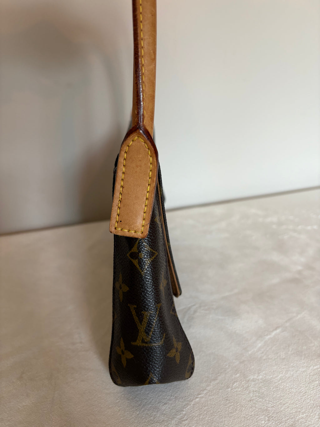 Louis Vuitton Looping mini