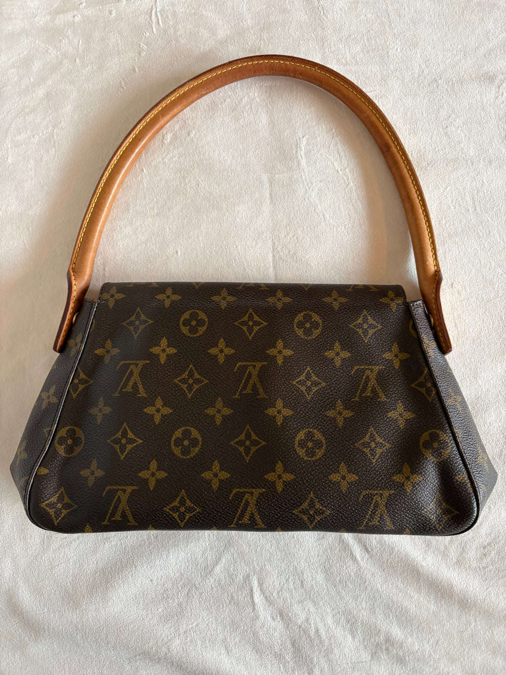 Louis Vuitton Looping mini