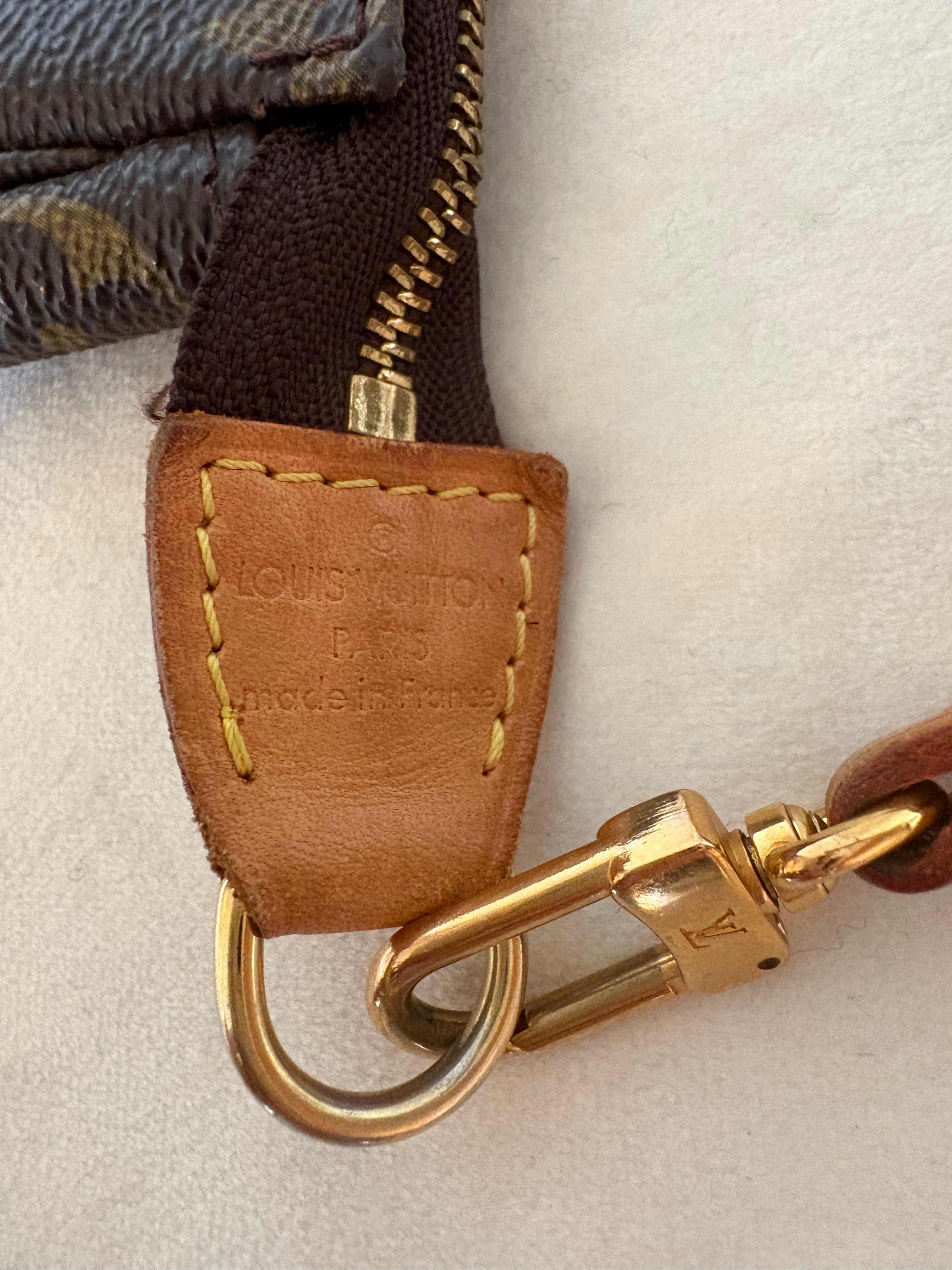 Louis Vuitton Pochette