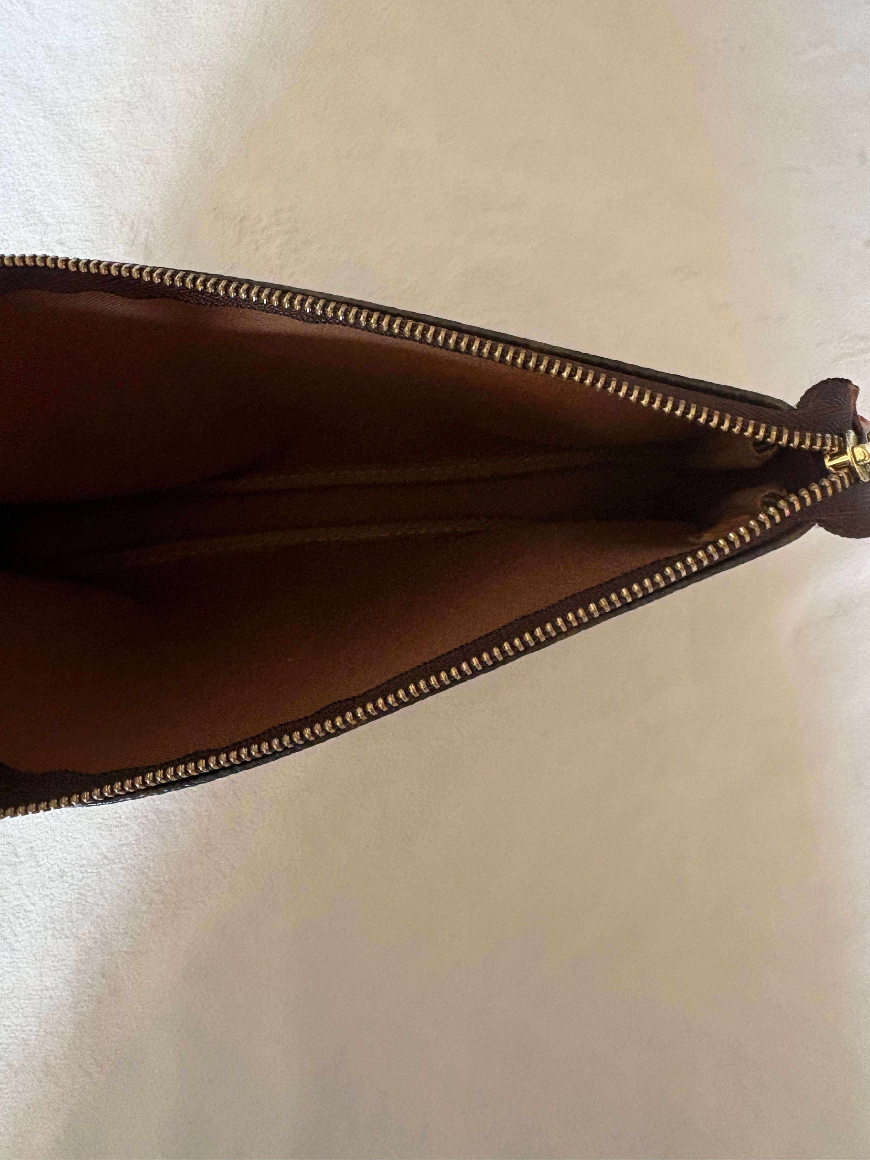 Louis Vuitton Pochette