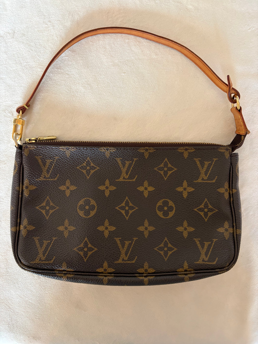 Louis Vuitton Pochette