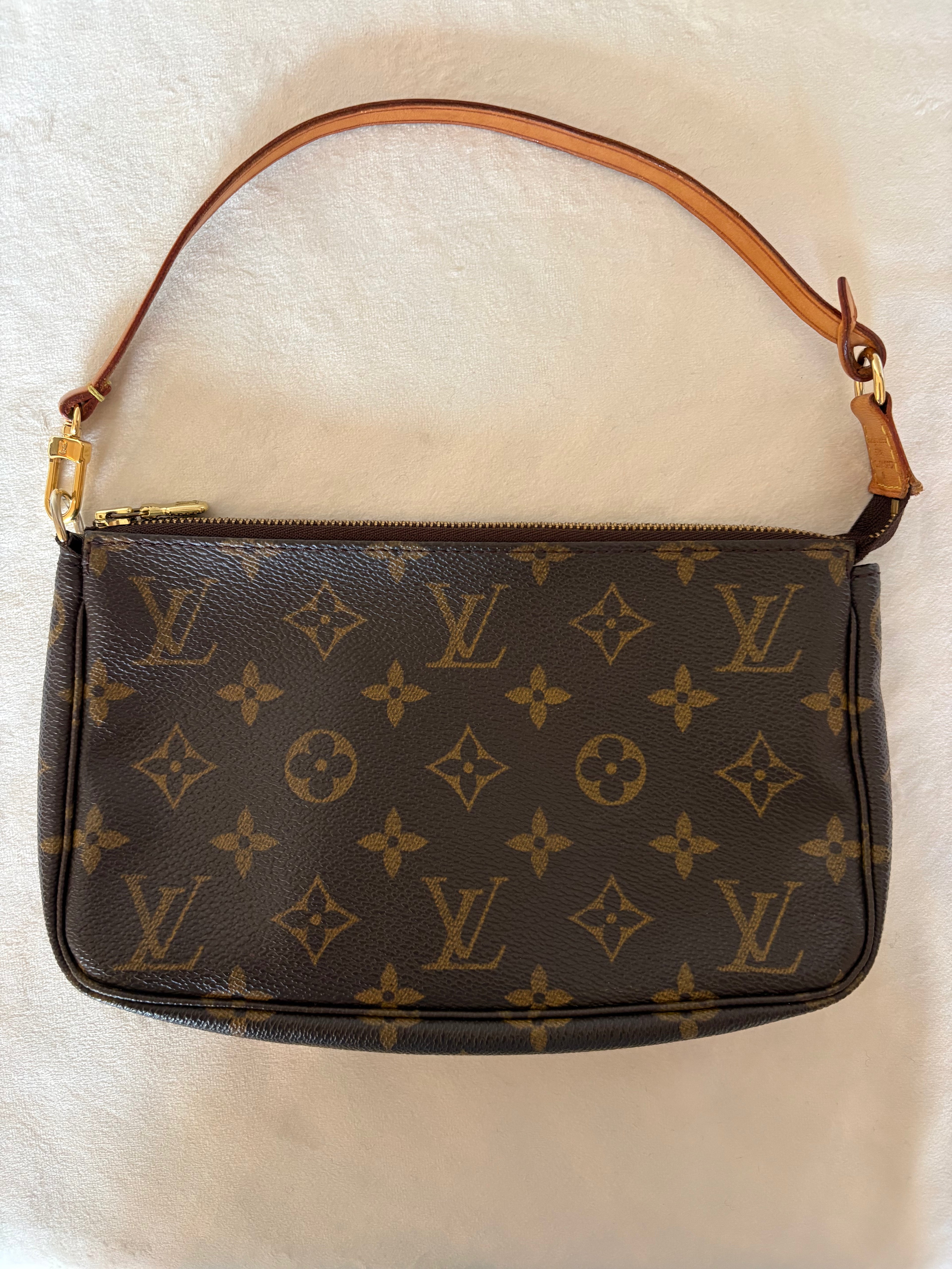 Louis Vuitton Pochette