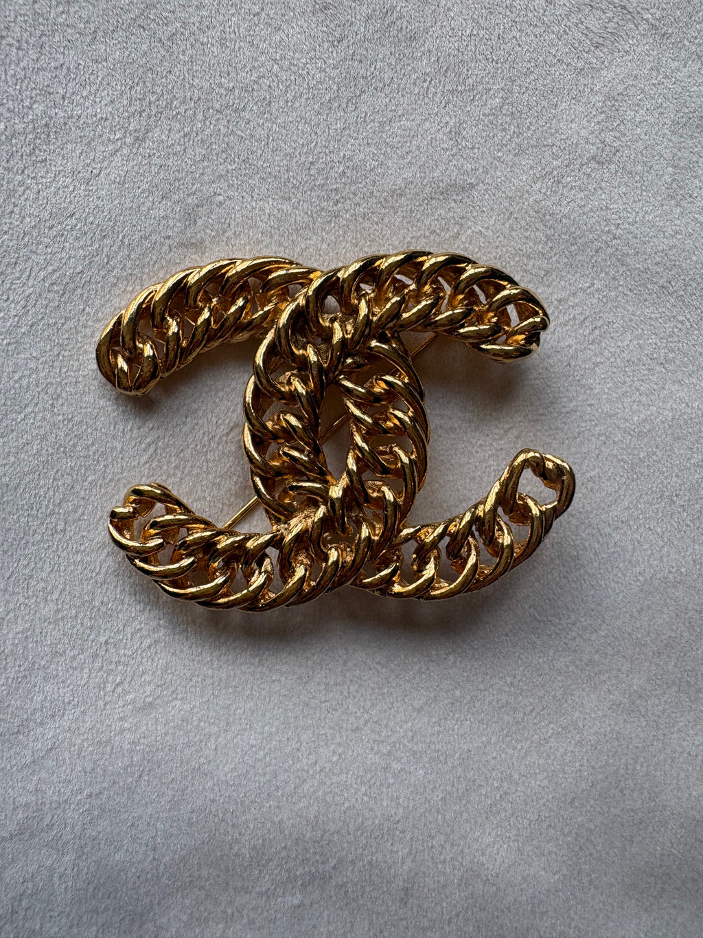 Coco Chanel Mark Broch gold