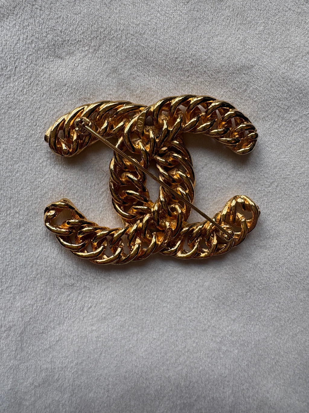 Coco Chanel Mark Broch gold
