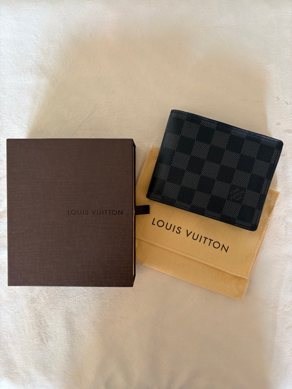 Louis Vuitton wallet Damier Graphite